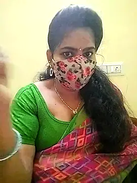 Snapshot of melina214 chatting on April 4, 2026, 8:23 am melina214 online show from April 4, 2026, 8:23 am