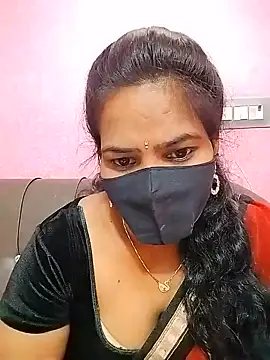Snapshot of melina214 chatting on July 13, 2026, 4:04 am melina214 online show from July 13, 2026, 4:04 am