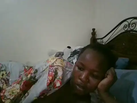 Sonnia  online show from February 10, 2025, 8:00 pm