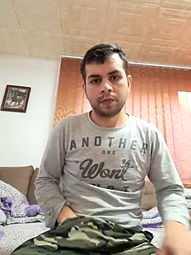 Snapshot of hornny1995 chatting on January 11, 2025, 2:36 pm hornny1995 online show from January 11, 2025, 2:36 pm