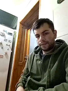 Snapshot of hornny1995 chatting on January 17, 2025, 2:08 am hornny1995 online show from January 17, 2025, 2:08 am