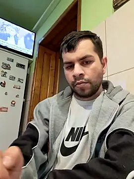 Snapshot of hornny1995 chatting on January 18, 2025, 6:45 am hornny1995 online show from January 18, 2025, 6:45 am