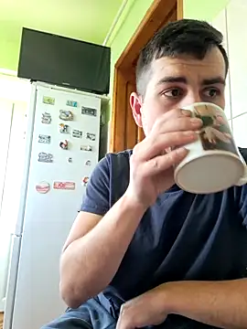 Snapshot of hornny1995 chatting on February 21, 2025, 1:11 pm hornny1995 online show from February 21, 2025, 1:11 pm