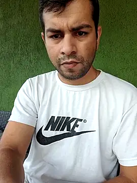 Snapshot of hornny1995 chatting on September 13, 2025, 9:53 am hornny1995 online show from September 13, 2025, 9:53 am