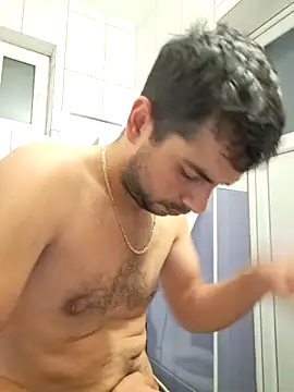 Snapshot of hornny1995 chatting on October 12, 2025, 5:23 pm hornny1995 online show from October 12, 2025, 5:23 pm