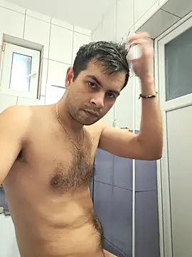 Snapshot of hornny1995 chatting on November 19, 2025, 9:09 am hornny1995 online show from November 19, 2025, 9:09 am