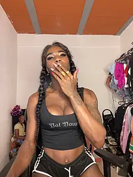 Richchocolatesweet  online show from September 23, 2025, 12:46 am