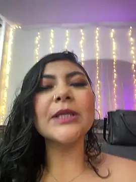 Juli Walker online show from March 9, 2026, 2:10 pm