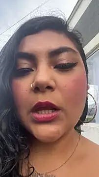 Juli Walker online show from March 18, 2026, 2:31 pm