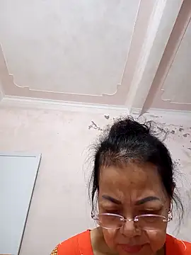 Hotestlove online show from October 26, 2025, 11:31 pm