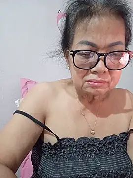 Snapshot of Hotestlove chatting on June 21, 2026, 2:19 pm Hotestlove online show from June 21, 2026, 2:19 pm