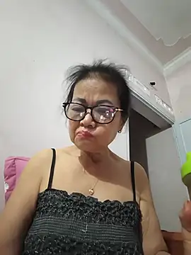 Snapshot of Hotestlove chatting on July 5, 2026, 10:28 pm Hotestlove online show from July 5, 2026, 10:28 pm