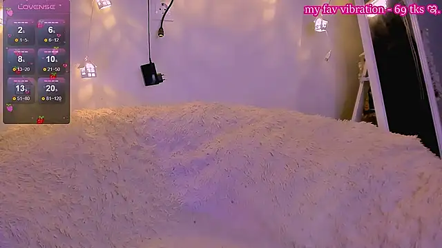 Snapshot of Sofagreen_ chatting on February 12, 2025, 6:19 pm Sofagreen online show from February 12, 2025, 6:19 pm