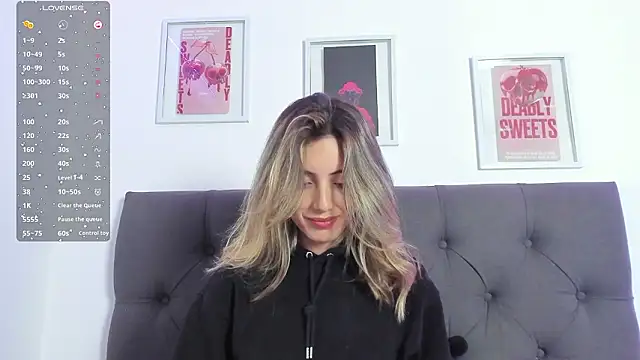 Snapshot of IsadoraGalle_ chatting on February 7, 2026, 8:34 pm IsadoraGalle online show from February 7, 2026, 8:34 pm