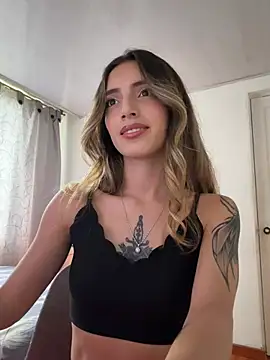 Snapshot of IsadoraGalle_ chatting on June 30, 2026, 10:00 pm IsadoraGalle online show from June 30, 2026, 10:00 pm