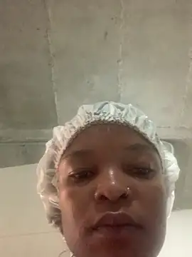 slimcateee online show from February 4, 2026, 5:24 am