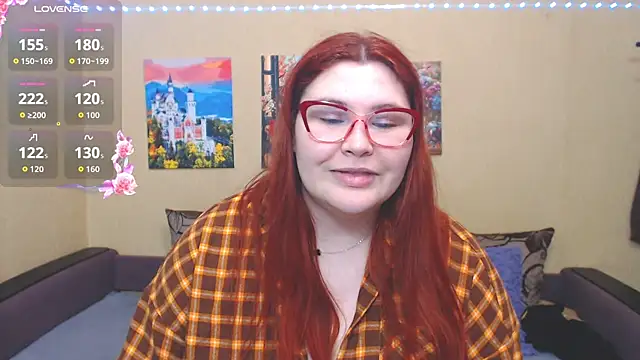 Snapshot of JuliaKeln chatting on April 6, 2026, 8:21 pm JuliaKeln online show from April 6, 2026, 8:21 pm