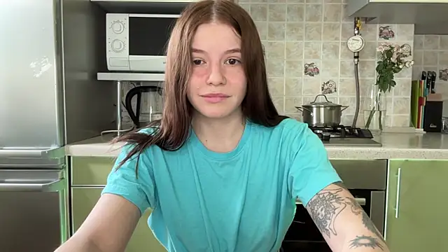 Snapshot of mia___mi chatting on March 7, 2025, 10:35 am mia   mi online show from March 7, 2025, 10:35 am