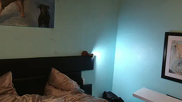 Prxscillia Tx online show from April 15, 2026, 7:58 pm