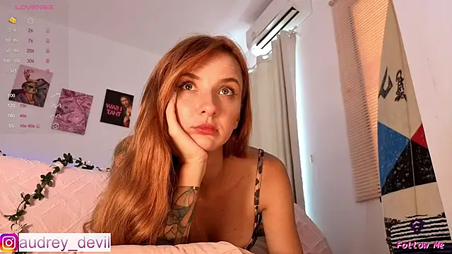 Snapshot of AudreyDevil chatting on March 11, 2026, 7:03 am AudreyDevil online show from March 11, 2026, 7:03 am