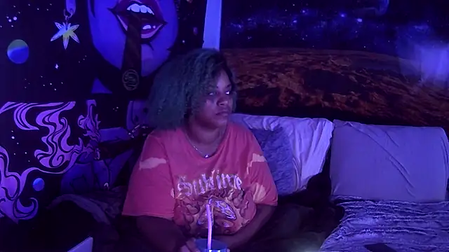 AutumnHart online show from January 21, 2025, 4:05 pm