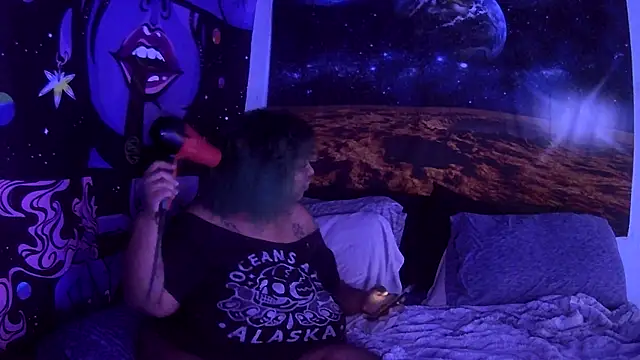 AutumnHart online show from January 27, 2025, 4:43 pm