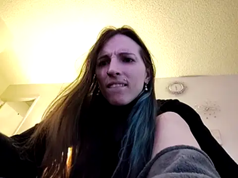 SmokeShow686 online show from April 11, 2026, 12:53 pm