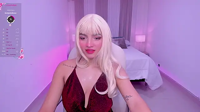 anahi curlie1 online show from February 5, 2025, 3:45 am