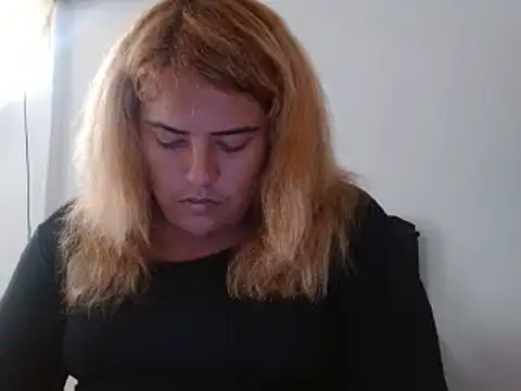 Snapshot of KIARAMARSHALLWELLZ chatting on February 8, 2025, 3:31 pm KIARAMARSHALLWELLZ online show from February 8, 2025, 3:31 pm