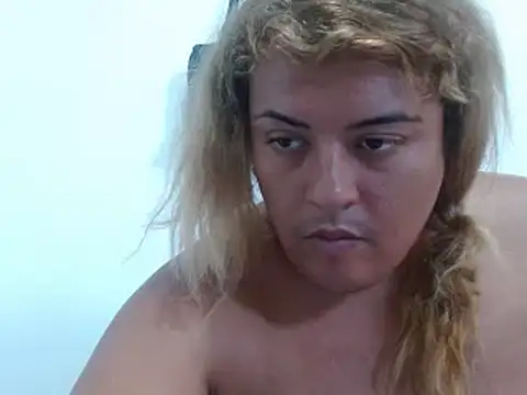 Snapshot of KIARAMARSHALLWELLZ chatting on February 11, 2025, 3:29 pm KIARAMARSHALLWELLZ online show from February 11, 2025, 3:29 pm