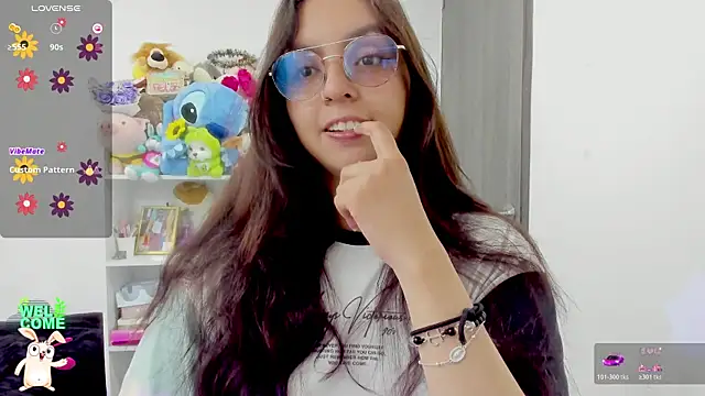 Snapshot of Valery7rose_ chatting on June 3, 2026, 4:34 pm Valery7rose online show from June 3, 2026, 4:34 pm