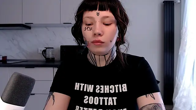 tradishka online show from February 14, 2025, 9:24 am