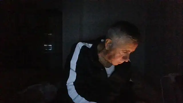 Snapshot of parejamlga58 chatting on December 17, 2025, 10:27 pm parejamlga58 online show from December 17, 2025, 10:27 pm