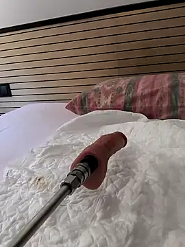 Snapshot of parejamlga58 chatting on April 3, 2026, 1:42 pm parejamlga58 online show from April 3, 2026, 1:42 pm