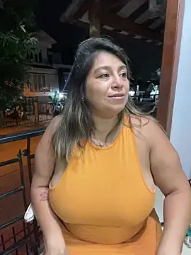 MrsFoucher online show from January 12, 2025, 2:03 am