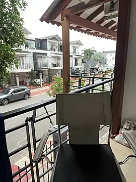 MrsFoucher online show from February 9, 2025, 5:22 pm