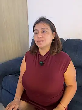 MrsFoucher online show from November 28, 2025, 1:25 pm