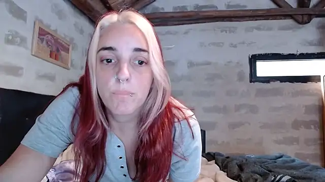 Snapshot of nenamalanenamala chatting on October 22, 2025, 4:29 pm nenamalanenamala online show from October 22, 2025, 4:29 pm