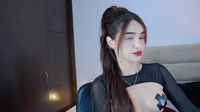 Snapshot of AllieEvans chatting on January 22, 2025, 8:49 pm AllieEvans online show from January 22, 2025, 8:49 pm