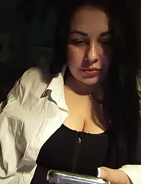 DaisyStreet online show from February 12, 2025, 6:30 pm