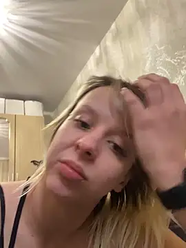 LikaCat online show from February 12, 2026, 3:12 am