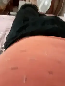 Snapshot of Alonesexyboy1 chatting on December 3, 2024, 5:01 pm Alonesexyboy1 online show from December 3, 2024, 5:01 pm