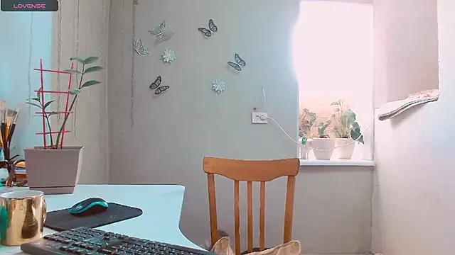 RosaJil online show from January 7, 2025, 1:03 pm