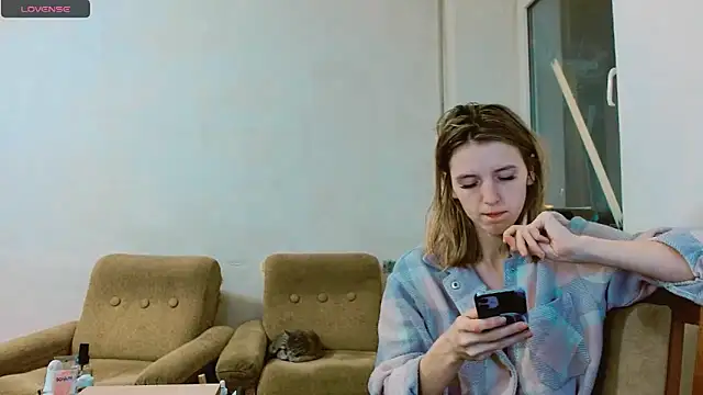 RosaJil online show from March 6, 2025, 2:08 pm