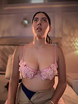 Snapshot of MarianaBenz chatting on February 19, 2025, 9:58 pm MarianaBenz online show from February 19, 2025, 9:58 pm