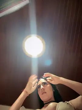 Snapshot of MarianaBenz chatting on October 10, 2025, 11:15 pm MarianaBenz online show from October 10, 2025, 11:15 pm