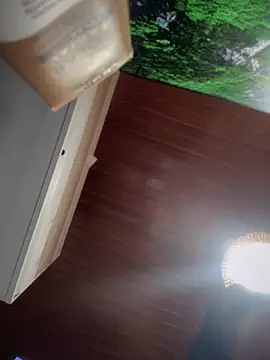 Snapshot of MarianaBenz chatting on October 17, 2025, 11:18 pm MarianaBenz online show from October 17, 2025, 11:18 pm