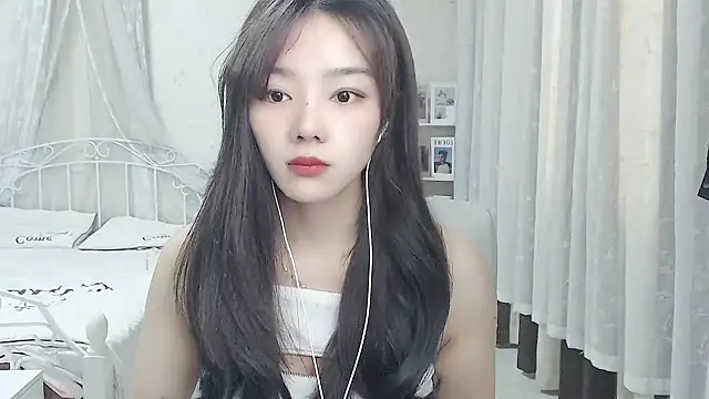 Snapshot of Jenny-Z chatting on April 23, 2026, 1:51 am Jenny-Z online show from April 23, 2026, 1:51 am