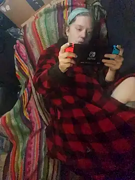 Snapshot of shadow199393 chatting on December 5, 2024, 1:03 am shadow199393 online show from December 5, 2024, 1:03 am