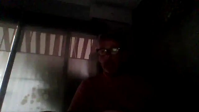 tuggy59 online show from November 19, 2025, 6:46 am